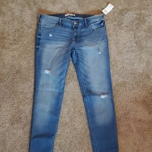 New with tags Hollister size 11R jeans